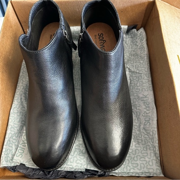 SoftWalk Women’s Rockin Black Snake Print Leather Booties Comfort Side Zip 10 - Picture 2 of 10